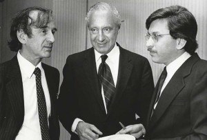 Phillips (center) with AJWS co-founder Lawrence Simon (right) in 1985