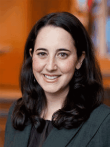Rabbi Annie Lewis headshot